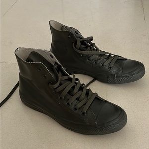 Converse high top army green like new